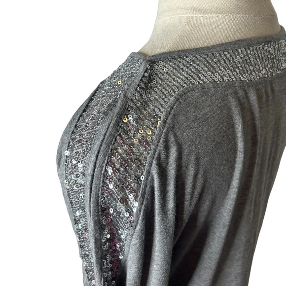 Cable & Gauge Gray Silver Sequin Blouse Dolman Open Slit Sleeve Size XS - Picture 12 of 14